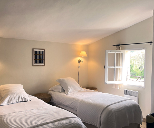Luberon – Étage – Chambre 2 lits jumeaux