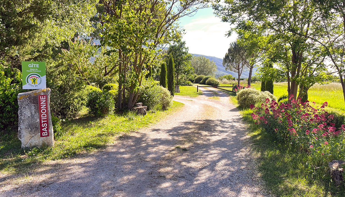 entrée bastidonne